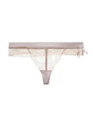 Amelie Thong